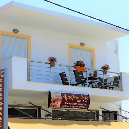 Christos Apartment *